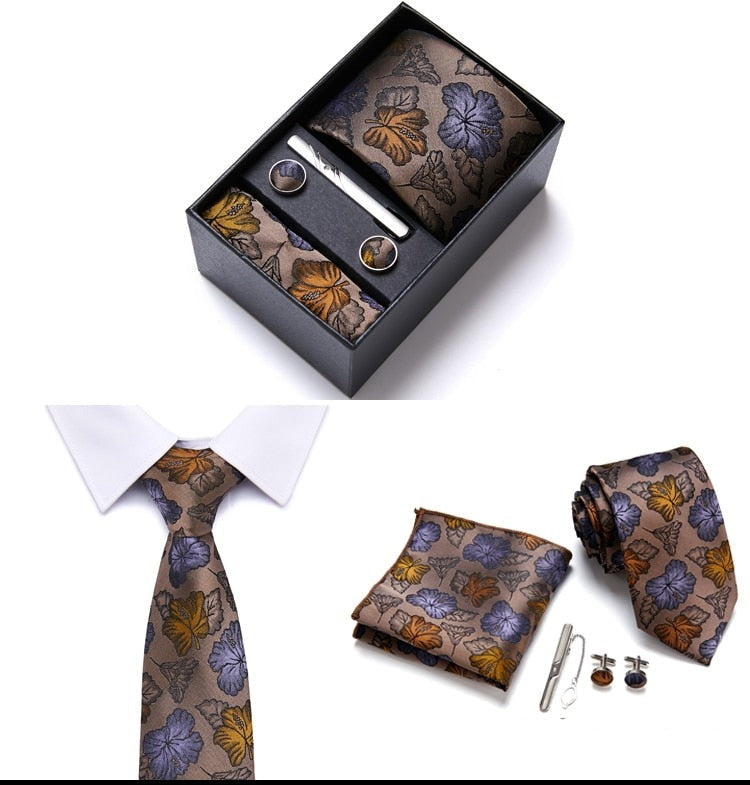 Men Suits Royal Accessories Set of 4